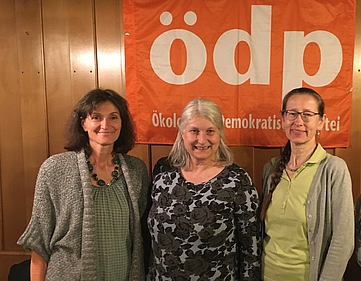 Auf dem Foto von links nach rechts: Uta Steger-de-Gruyter, Christine Mehlo-Plath, Anna Maria Kirsch